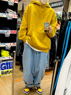 「Guess（ゲス）のアイテム（パンツ）」を使った、ゆさん（メンズ・177cm）の秋コーディネート