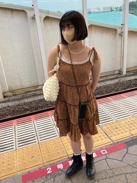 「SHIEN」｜「アイテム（ハンドバッグ）」を使った、momokaさん（レディース・162cm）の夏コーディネート