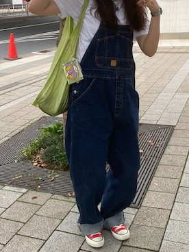 「Levi's（リーバイス）のアイテム（サロペット/オーバーオール）」を使った、momokaさん（レディース・162cm）の春コーディネート