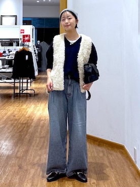 「GLOBAL WORK（グローバルワーク）のシルクブレンドクループルオーバー長袖/1051637（Tシャツ/カットソー、ホワイト系）」を使った、カナさん（レディース・158cm）の秋コーディネート