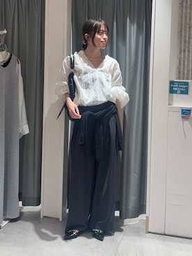 「DouDou（ドゥドゥ）のアイテム（スラックス）」を使った、karinさん（レディース・165cm）の春コーディネート