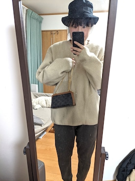 「セリーヌ」｜「アイテム（スウェットパンツ）」を使った、sachii0525さん（レディース・173cm）の冬コーディネート