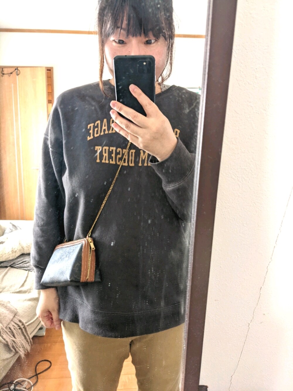 「ぽっちゃり、セリーヌ、カジュアル」｜「JEANASISのアイテム（スウェット、グレー系）」を使った、sachii0525さん（レディース・173cm）の冬コーディネートの1枚目の写真