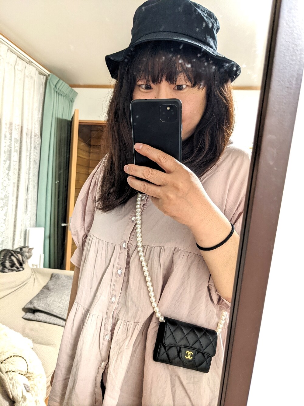 「シャネル、シンフルコーデ、カジュアル」｜「VANSのアイテム（ハット、ブラック系）」を使った、sachii0525さん（レディース・173cm）の春コーディネートの1枚目の写真