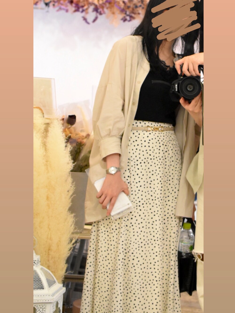 「オトナカジュアル、夏、今日のコーデ、リラックススタイル、大人かわいい、ドットスカート、お出かけコーデ、mysty woman、Heather、ロングスカート、ベージュ、summer、ゆるコーデ、シンプルコーデ、大人ガーリー」｜「mysty womanのドット6枚ハギスカート  880762（スカート、ホワイト系）」を使った、miiさん（レディース・157cm）の夏コーディネートの1枚目の写真