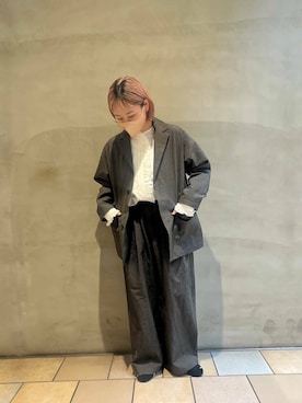「ブラウスが主役の春コーデ」｜「アイテム（その他アウター）」を使った、Aoiさん（レディース・158cm）の春コーディネート