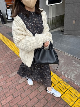 「Mila Owen（ミラオーウェン）のスタンドカラープリーツ柄ワンピース（ワンピース、ブラック系）」を使った、mana1051さん（レディース・153cm）の冬コーディネート