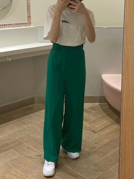 「nuguのアイテム（スラックス、グリーン系）」を使った、ioliune さん（レディース・157cm）の夏コーディネート