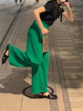 「UNIQLO（ユニクロ）のクルーネックT（半袖）（Tシャツ/カットソー、ブラック系）」を使った、ioliune さん（レディース・157cm）の夏コーディネート