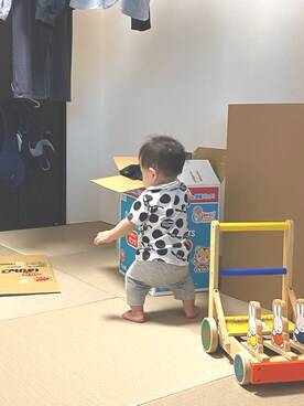 「アイテム（その他ベビー用品、グレー系）」を使った、oshirinookusuriさん（キッズ・70cm）の夏コーディネート