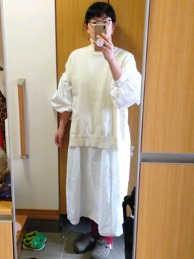 「Gauze#（ガーゼ）のアイテム」を使った、IKUYOさん（レディース・170cm）の秋コーディネート