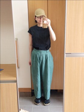 「studio CLIP（スタディオクリップ）のアイテム（パンツ、グリーン系）」を使った、IKUYOさんの春コーディネート