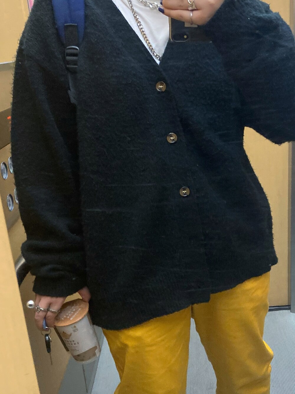 「だから秋服が好き、ストリート、カラーパンツ」｜「SPOC STOREの【SPOC STORE】モヘアタッチカラーリングカーデ（カーディガン/ボレロ、ブラック系）」を使った、コ🐶さん（レディース・154cm）の秋コーディネートの1枚目の写真