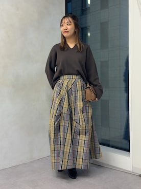 「Jena espace merveilleux(ジェナ エスパスメルヴェイユ)のジャガードVネックニット 秋服(ニット/セーター、グレー系)」を使った、KAEDEさん(レディース・158cm)の秋コーディネート