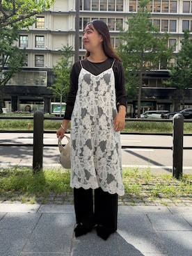 「Jena espace merveilleux(ジェナ エスパスメルヴェイユ)の袖シアーベロアカットソー(Tシャツ/カットソー、ブラック系)」を使った、KAEDEさん(レディース・158cm)の秋コーディネート