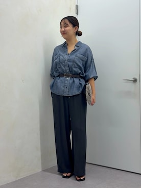 「Jena espace merveilleux(ジェナ エスパスメルヴェイユ)の【待望のサイズ展開!シリーズ累計販売枚数1万枚突破!】テンセルデニムシャツ(シャツ/ブラウス、ブルー系)」を使った、KAEDEさん(レディース・158cm)の夏コーディネート