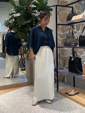「Jena espace merveilleux（ジェナ　エスパスメルヴェイユ）の【抜け感/上品】シアーデニムドルマンシャツ（シャツ/ブラウス、ブルー系）」を使った、KAEDEさん（レディース・158cm）の夏コーディネート