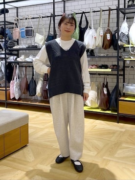 「アイテム（スウェットパンツ）」を使った、おとも.さん（レディース・155cm・30代）の春コーディネート