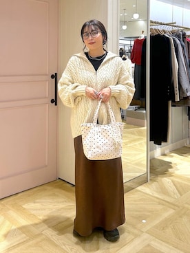 「アイテム（ピアス（両耳用））」を使った、おとも.さん（レディース・155cm・30代）の秋コーディネート