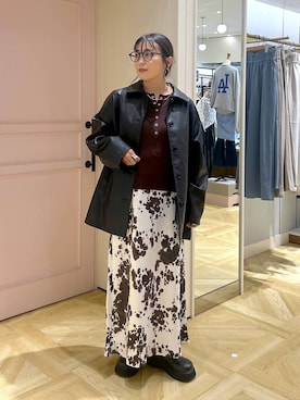 「アイテム（カバーオール）」を使った、おとも.さん（レディース・155cm）の秋コーディネート