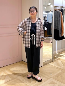 「LOWRYS FARM（ローリーズファーム）のステンレスフープチョーカー 127295（チョーカー、シルバー系）」を使った、おとも.さん（レディース・155cm）の春コーディネート