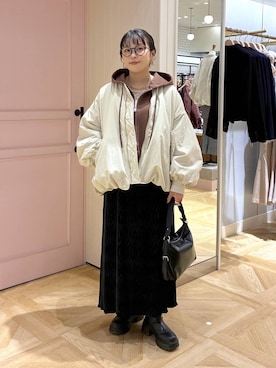 「LOWRYS FARM（ローリーズファーム）のアイテム（ハンドバッグ）」を使った、おとも.さん（レディース・155cm）の秋コーディネート