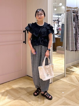 「LOWRYS FARM（ローリーズファーム）のＬＦＢＡＳＩＣＴＯＴＥ　323726（ショルダーバッグ、ホワイト系）」を使った、おとも.さん（レディース・155cm）の夏コーディネート