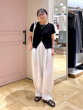 「LOWRYS FARM（ローリーズファーム）の【接触冷感・UVカット】カットイージードロストパンツ 1044353（スウェットパンツ、グレー系）」を使った、おとも.さん（レディース・155cm）の夏コーディネート