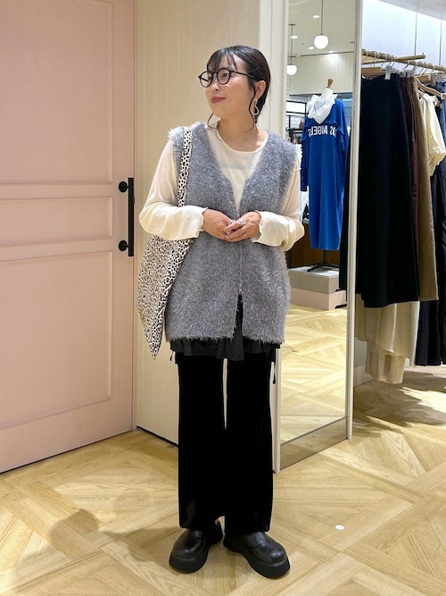 LOWRYS FARM テラスモール湘南おとも.さんのチョーカーを使った