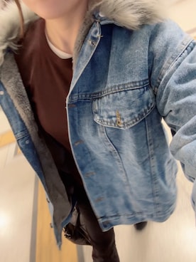 「GU（ジーユー）のアイテム（Tシャツ/カットソー、ブラウン系）」を使った、ゆゆさん（レディース・152cm）の冬コーディネート