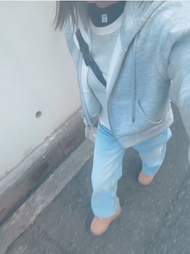 「GU（ジーユー）のアイテム（スウェット、グレー系）」を使った、ゆゆさん（レディース・152cm）の春コーディネート