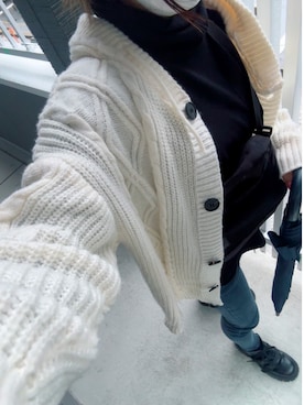 「UNIQLO（ユニクロ）のアイテム（トップス、ブラック系）」を使った、ゆゆさん（レディース・152cm）の冬コーディネート