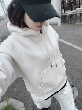 「GU（ジーユー）のアイテム（スウェット、ホワイト系）」を使った、ゆゆさん（レディース・152cm）の春コーディネート