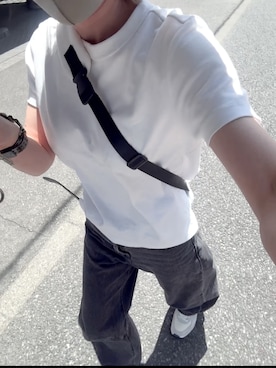 「GU（ジーユー）のアイテム（Tシャツ/カットソー、ホワイト系）」を使った、ゆゆさん（レディース・152cm）の春コーディネート