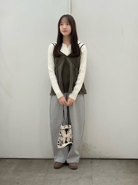 「アイテム（スリッポン）」を使った、noaさん（レディース・156cm）の秋コーディネート