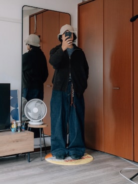 「アイテム（サンダル）」を使った、ryo sakamotoさん（メンズ・170cm）の秋コーディネート