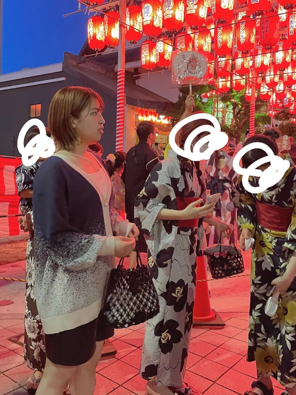 「大人カジュアル、夏コーデ、オトナ女子、初夏コーデ、おしゃれさんと繋がりたい、ジーナシス、シンプルコーデ、祭り、山口県、広島県、岡山県、大人かわいい」｜「JEANASISの12GミストグラデVカーディガン/195239（カーディガン/ボレロ、ブルー系）」を使った、 あんまんさん（レディース・161cm）の夏コーディネートの1枚目の写真