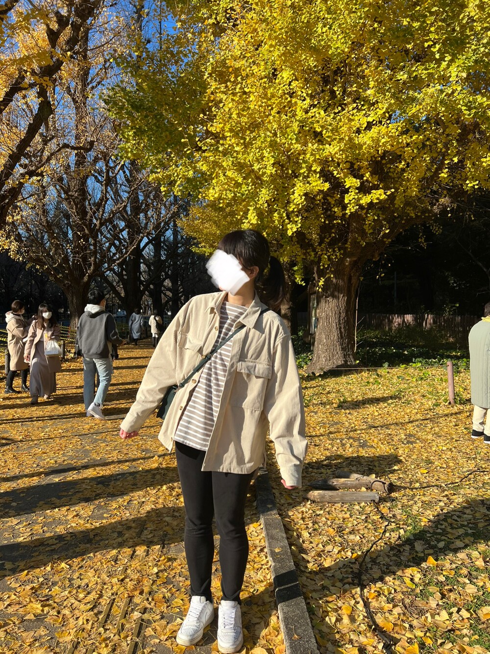 「クリスマスに着たい服、冬コーデ、休日コーデ、オトナカジュアル、ビッグシルエット、おしゃれさんと繋がりたい、ゆるコーデ、高身長女子、パンツスタイル、ベージュ」｜「BACK NUMBERのアイテム（ジャケット/アウター、ベージュ系）」を使った、リーナ・ベル♥さん（レディース・167cm）の冬コーディネートの1枚目の写真
