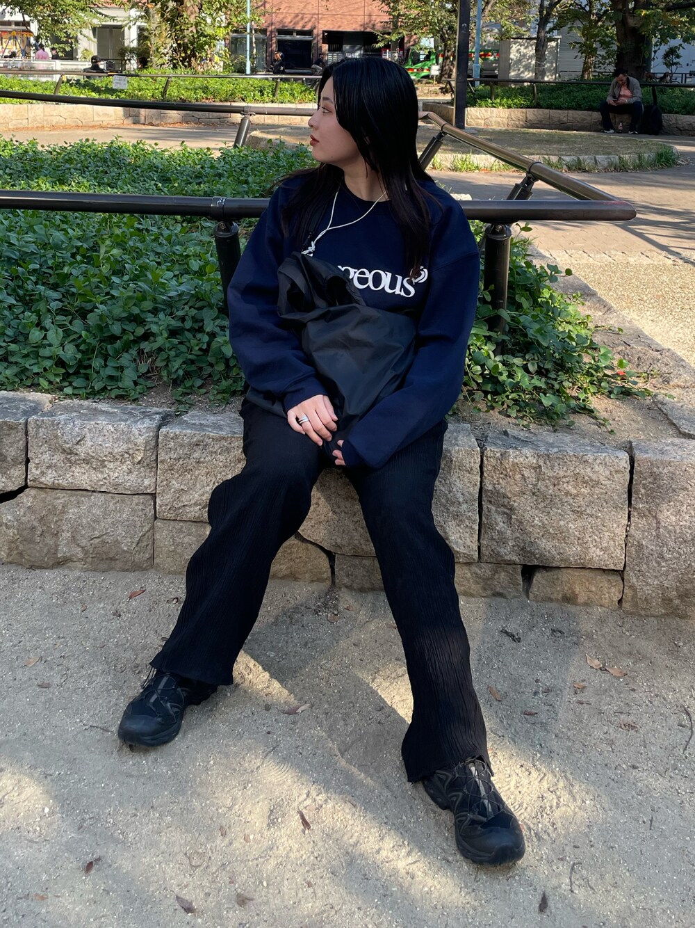 「cabaret povalのPOVAL / Eastern Bloc  Crew Neck Sweat（スウェット、ブルー系）」を使った、聖さん（レディース・159cm）の秋コーディネートの1枚目の写真