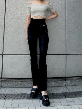 「EMODA（エモダ）のタンクラバーサンダル（サンダル）」を使った、橘優希さん（レディース・168cm）の夏コーディネート