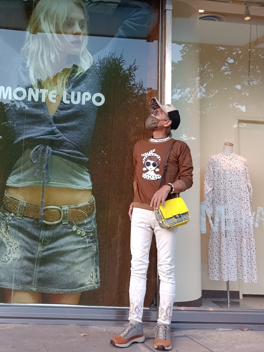 「セットアップ、休日スタイル、今日のコーデ、秋🍁コーデ、ファッション好きと繋がりたい」｜「Fleurのアイテム（ニット/セーター、ブラウン系）」を使った、copenminamiさん（メンズ・169cm）の秋コーディネートの1枚目の写真