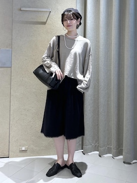 「SALON adam et rope'（サロン アダム エ ロペ）の【W S（ドゥーブル）】レザーフラットミュール（その他シューズ、ブラック系）」を使った、haruさん（レディース・159cm）の春コーディネート