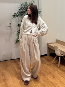 「Ungrid（アングリッド）のアイテム（パーカー）」を使った、長谷川梨奈さん（レディース・154cm）の秋コーディネート