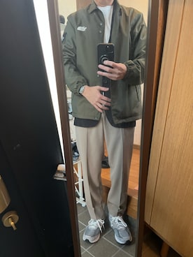 「NEW BALANCE（ニューバランス）のアイテム（スニーカー、グレー系）」を使った、169男さん（メンズ・169cm）の春コーディネート