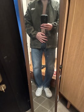 「アイテム（デジタル腕時計）」を使った、169男さん（メンズ・169cm）の秋コーディネート