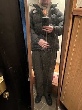 「GU（ジーユー）のアイテム（スラックス）」を使った、169男さん（メンズ・169cm）の冬コーディネート