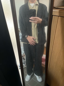 「アイテム（デジタル腕時計）」を使った、169男さん（メンズ・169cm）の秋コーディネート