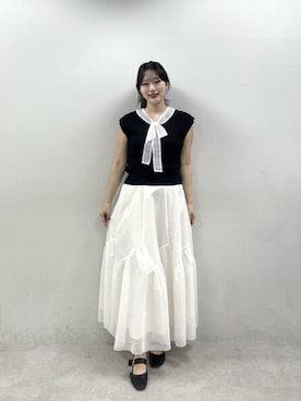 「natural couture（ナチュラルクチュール）のエアリーメッシュヘムスカート（スカート、ホワイト系）」を使った、airiさん（レディース・161cm）の春コーディネート