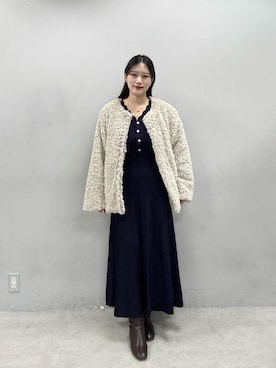 「アイテム（ノーカラーコート）」を使った、airiさん（レディース・161cm）の秋コーディネート