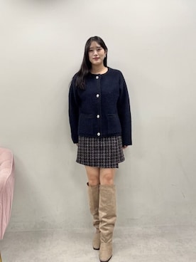 「アイテム（ノーカラージャケット）」を使った、airiさん（レディース・161cm）の秋コーディネート